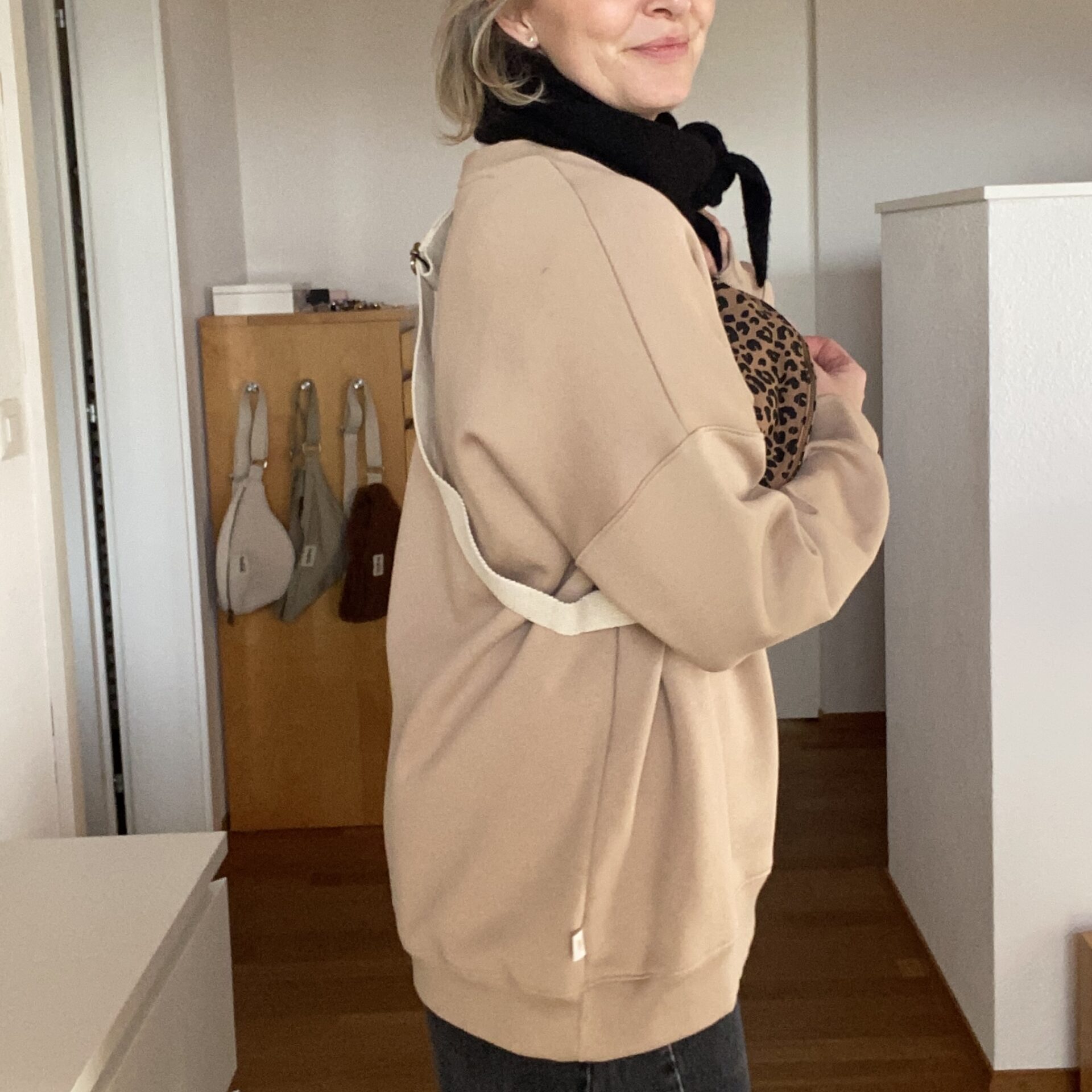 trötrö Oversize Sweater Women – Bild 11