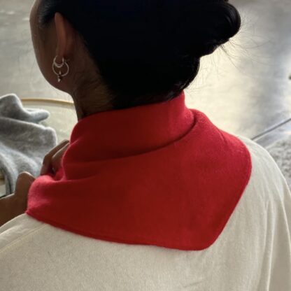 Le bon shoppe - Cashmere Bandana Red – Bild 2