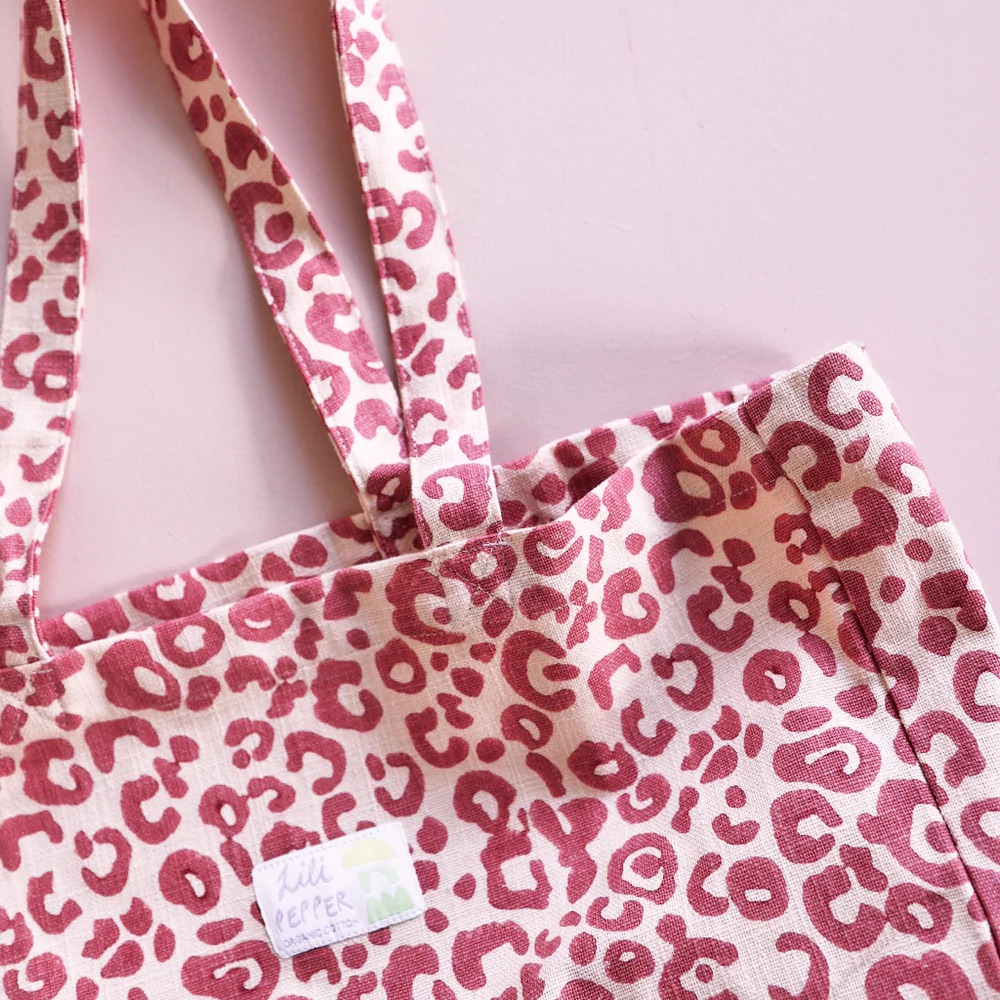 Lilipepper Handbedruckte Tote Bag Leo – Bild 2